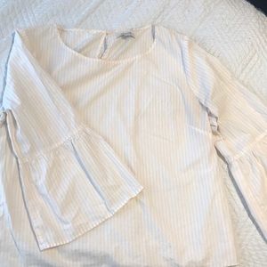 A Madewell white-pale pink pinstriped shirt